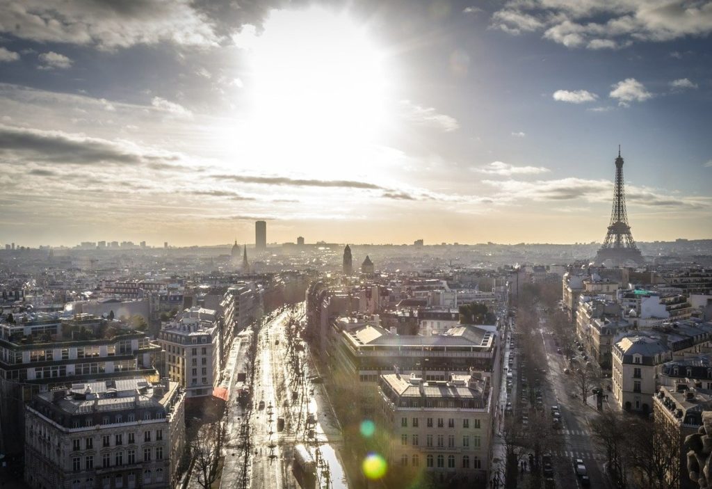 Noa Khamallah parle de la révolution des trottinettes électriques et des vélos à Paris